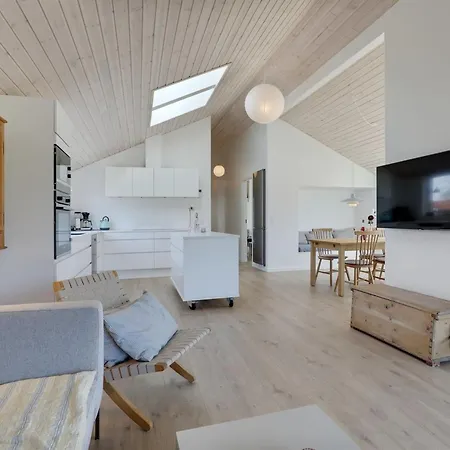 Oke - 350m From The Sea By Interhome *
